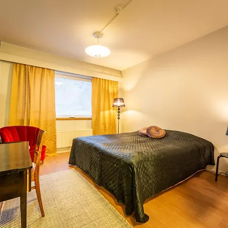 Kulkuri Hostellit Haemeenlinna Экстерьер фото